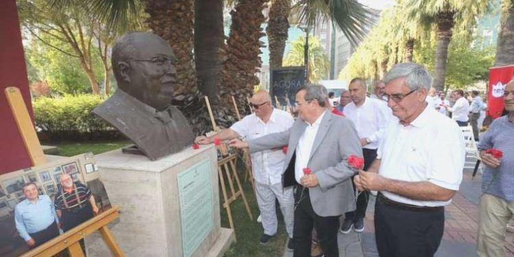 ‘İzmir Baba’ Sancar Maruflu unutulmadı