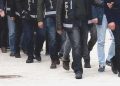 İzmir’de FETÖ operasyonunda 20 kuşkulu yakalandı