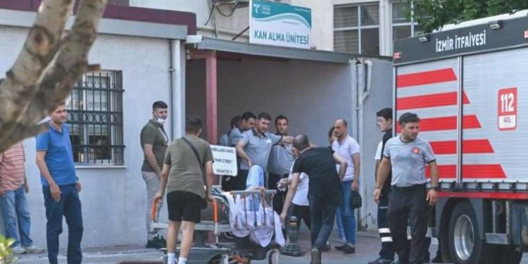 İzmir’deki Tepecik Eğitim ve Araştırma Hastanesi’nde yangın!