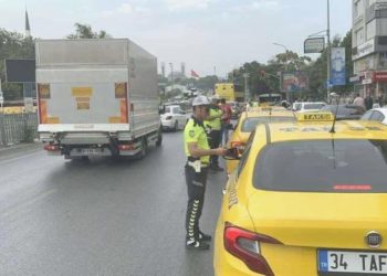 Kadıköy’de taksilere kontrol: 13 sürücüye ceza yağdı