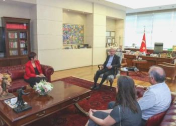 Kılıçdaroğlu Mimarlar Odası Ankara Şube yöneticileri ile bir ortaya geldi!