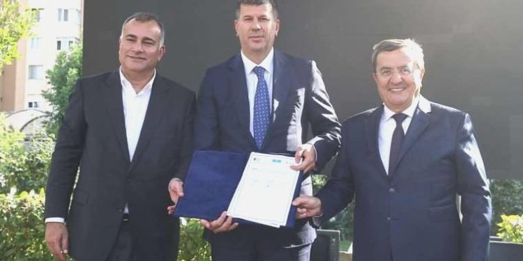 Konak, Kadıköy ve Çankaya belediyeleri ‘Afet Kardeşi’ oldu