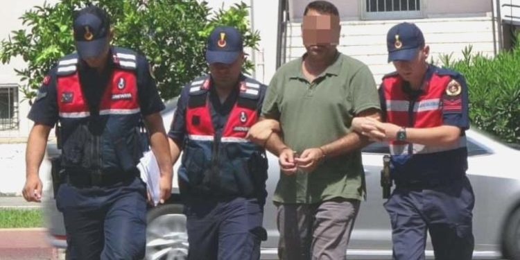 Liman lideri ’rüşvet’ argümanıyla gözaltına alındı