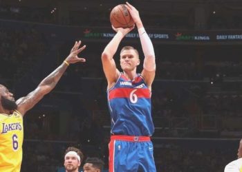 NBA yıldızı Kristaps Porzingis’ten Letonya’ya berbat haber