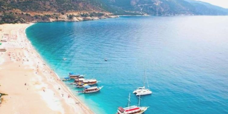 O da yurttaşların elinden alındı: Dünyaca ünlü plaj Rizeli iş insanına verildi!