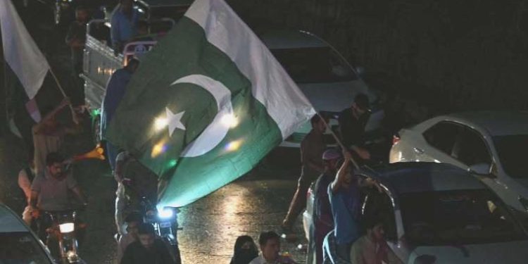 Pakistan’da kiliselere yönelik taarruz: Yüzlerce kişi gözaltına alındı