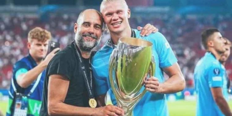 Pep Guardiola tarihe geçti!