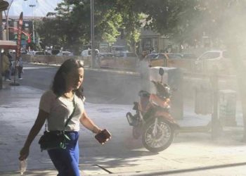 Sıcaktan elektrik panosu yandı