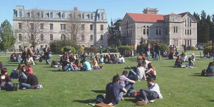 Son dakika… Boğaziçi’nde kulüp odaları zorla boşaltılıyor