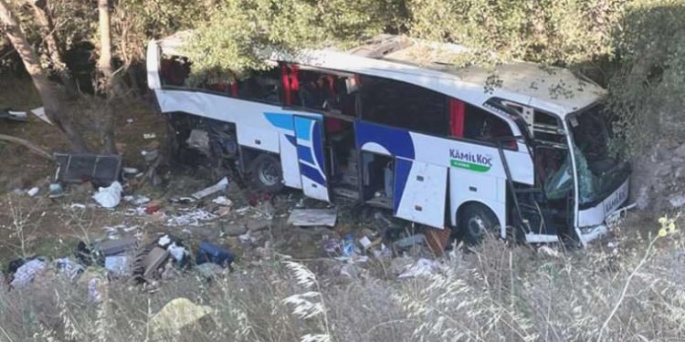 Son dakika… Yozgat’ta otobüs kazasında ölen 12 kişinin kimliği aşikâr oldu