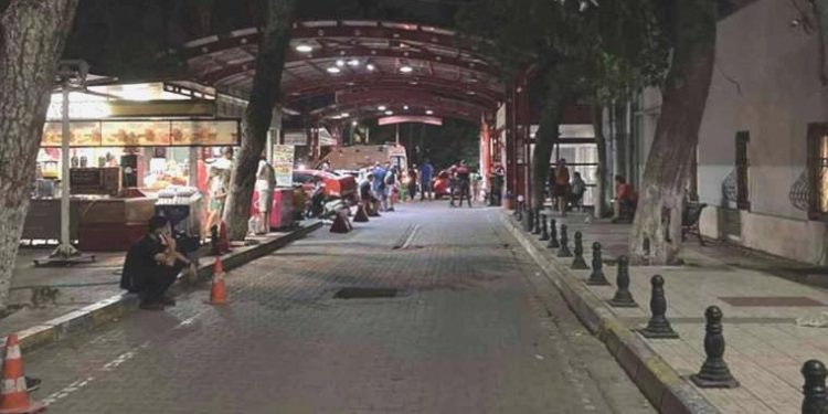 Tartıştığı kişi tarafından 8 yerinden bıçaklanan şahıs hayatını kaybetti