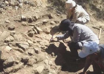 Toprak altında 1700 yıllık villa