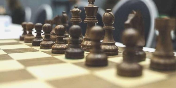 Trans bireylerin bayanlar satranç turnuvasında müsabakası yasaklandı