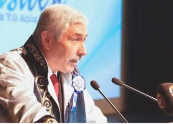 Tutuklu eski rektör Hoşcoşkun: 6 yıl annemin meskeninde saklandım, hafızam pek kuvvetli değil