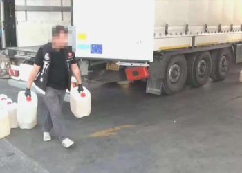 Tuzla’da ‘narkotik’ operasyonu: 5 kişi gözaltına alındı