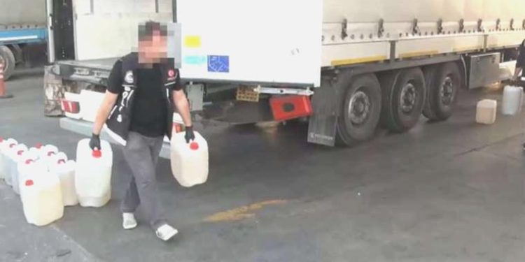 Tuzla’da ‘narkotik’ operasyonu: 5 kişi gözaltına alındı