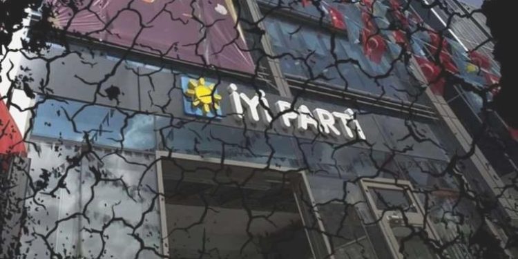 UYGUN Parti İzmir’de istifa zelzelesi: Çok üzgünüz lakin sonuç bu!