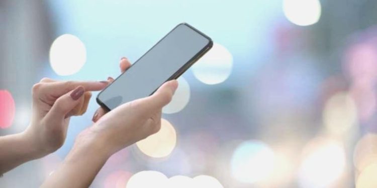 Vergisiz iPhone ne kadar? Öğrencilere vergisiz telefon satışı ne vakit başlayacak? Öğrencilere vergisiz telefon koşulları neler?