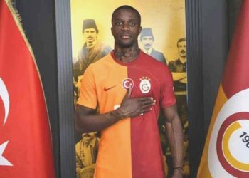 Wilfried Zaha, kulüp satın aldı!