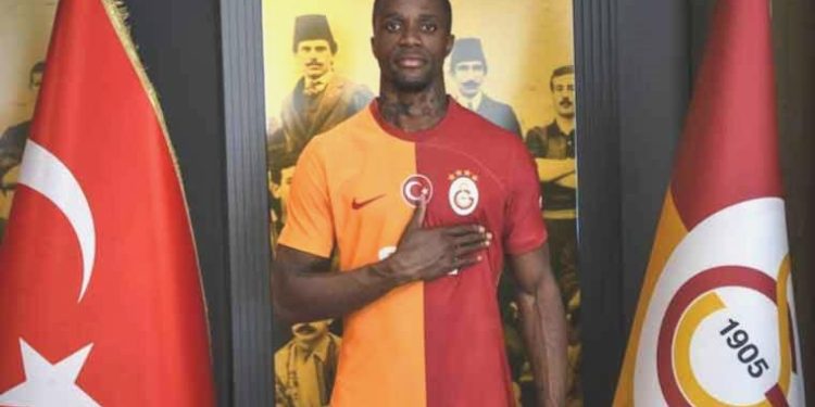 Wilfried Zaha, kulüp satın aldı!