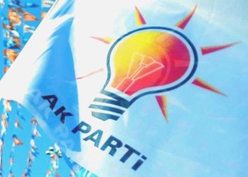 Yaprak dökümü devam ediyor: AKP Pamukkale İlçe Lideri istifa etti