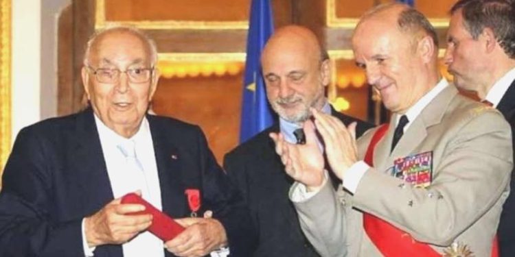 Yaşar Kemal’e ödül veren Fransız general öldü