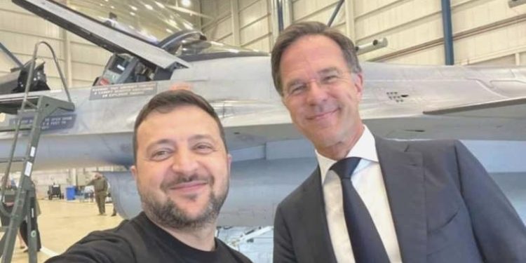 Zelenski’den Hollanda’ya F-16 teşekkürü