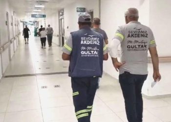 20 kişilik küme, çöp dökmeye giden belediye çalışanına saldırdı