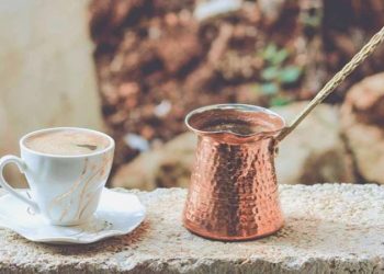 40 yıl hatırı olan kahvenin, betona da hatırı var: Betonu yüzde 30 daha güçlü hale getiren yöntem!