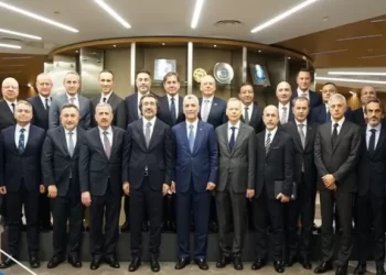 Bakan Bolat, TBB Yönetim Kurulu ile bir araya geldi