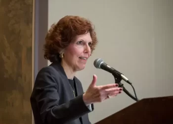 Fed yetkilisinden faiz indirimi tahmini