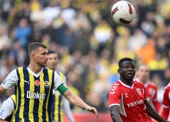 Fenerbahçe’den evinde kritik puan kaybı