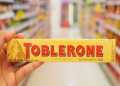 Kent Gıda İsviçre’den ithal ettiği Toblerone Sütlü çikolatalarını içinde plastik madde çıktığı gerekçesiyle geri çağırdı