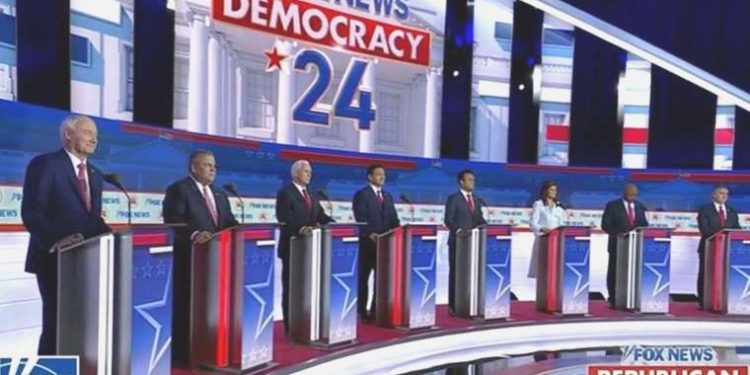 ABD’de Cumhuriyetçi Parti’nin lider aday adayları canlı yayında karşı karşıya geldi