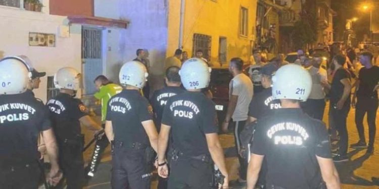 Akrabalar ortasında hengamede 1’i ağır 5 kişi yaralandı