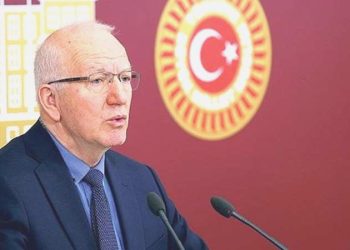 Anayasa profesörü İbrahim Kaboğlu’ndan ‘Can Atalay’ açıklaması: ‘YSK’yı tanımamaktır’