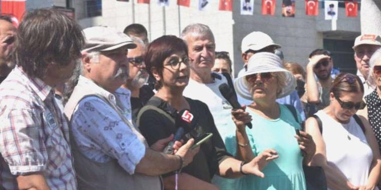 Ankaralılar ‘Anıtkabir’in yakınındaki eğitim alanına yapılacak caminin iptali için toplandı: Hesap verecekler