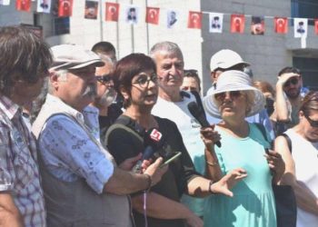 Ankaralılar ‘Anıtkabir’in yakınındaki eğitim alanına yapılacak caminin iptali için toplandı: Hesap verecekler