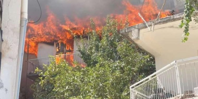 Antalya’da acı olay… Konutta çıkan yangında yaşlı çift hayatını kaybetti!