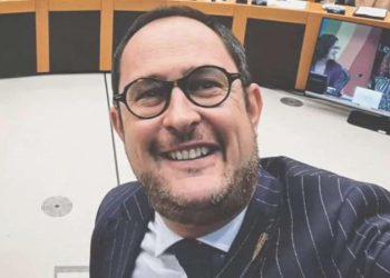 Belçika Adalet Bakanı’nın konukları polis minibüsüne işedi, savcılık ‘hakaret soruşturması’ başlattı