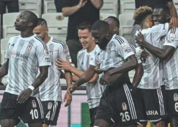 Beşiktaş’tan UEFA takımında değişiklik!