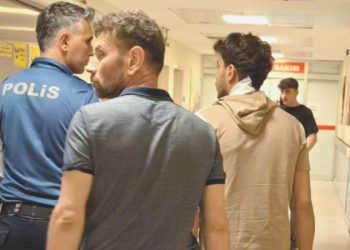 Bursa’da bıçaklı arbede: 1 milimle hayatta kaldı…