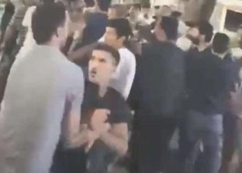 Bursa’da iki küme ortasında yumruklu, sandalyeli kavga!