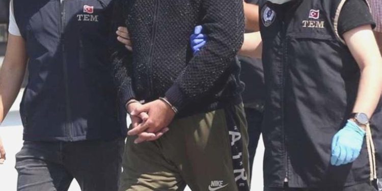 Bursa’da IŞİD temaslı isimlere operasyon: 12 gözaltı