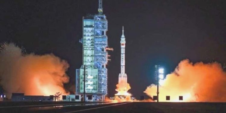 Çin, uydusu “Gaofın-12 04″ü fırlattı