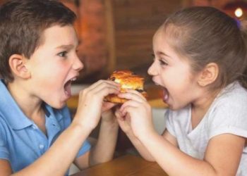 Ebeveynler dikkat! Çocuklarınızı bu besinlerden uzak tutun!