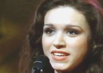 Eurovizyon yıldızı Şebnem Paker, müzik öğretmeni olarak Milas’a atandı