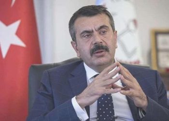Evvel AKP’li vekil akabinde Bakan Tekin: Ensar Vakfı soruşturmasında ismi geçen Sultanoğlu’na ziyaret