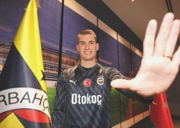 Fenerbahçe, Dominik Livakovic’in lisansını çıkardı