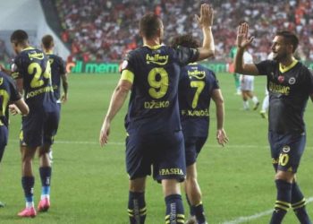 Fenerbahçe Samsun’dan 3 puanla dönüyor: Samsunspor 0-2 Fenerbahçe